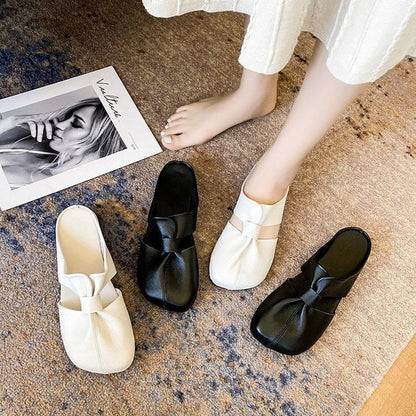 🎊2025 Heißer Verkauf👣Flache Pantoletten im Ausgeschnittenes Design